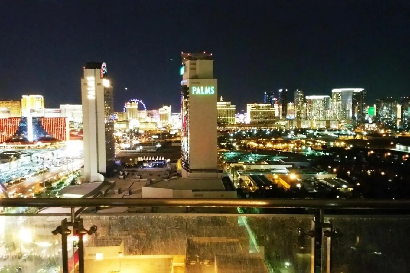 Holiday home Best Strip City Views Balcony Suite No Resort Fee Las Vegas